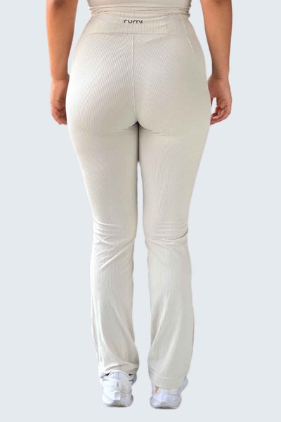 Rumi Earth - W SunRib Fit Joggers Open + Zip - Snow - R124150SWP - Bottoms