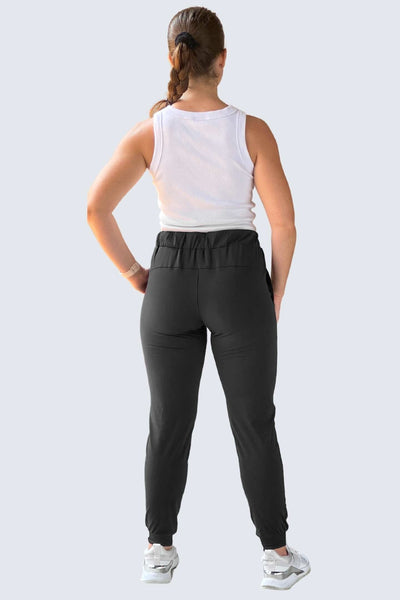 Rumi Earth - W SunSoft Joggers + Pockets 30" - Black - R124201BKP - Bottoms